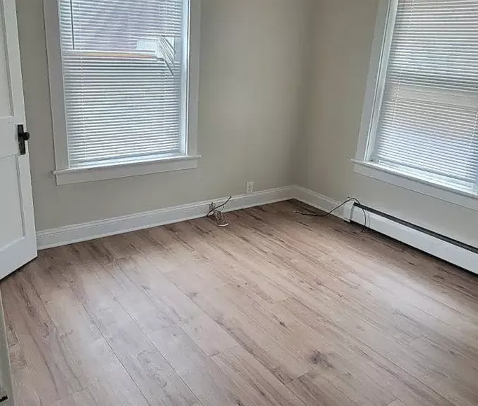 464 W Penn Ave #1 — Photo 5