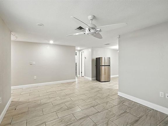 4th image of 9239 PALM AVENUE