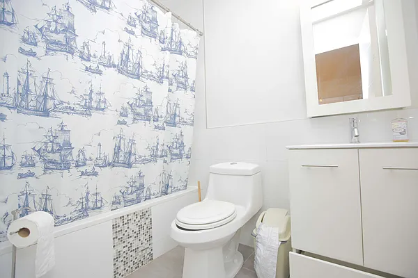 Rented by Nooklyn NYC LLC | media 47