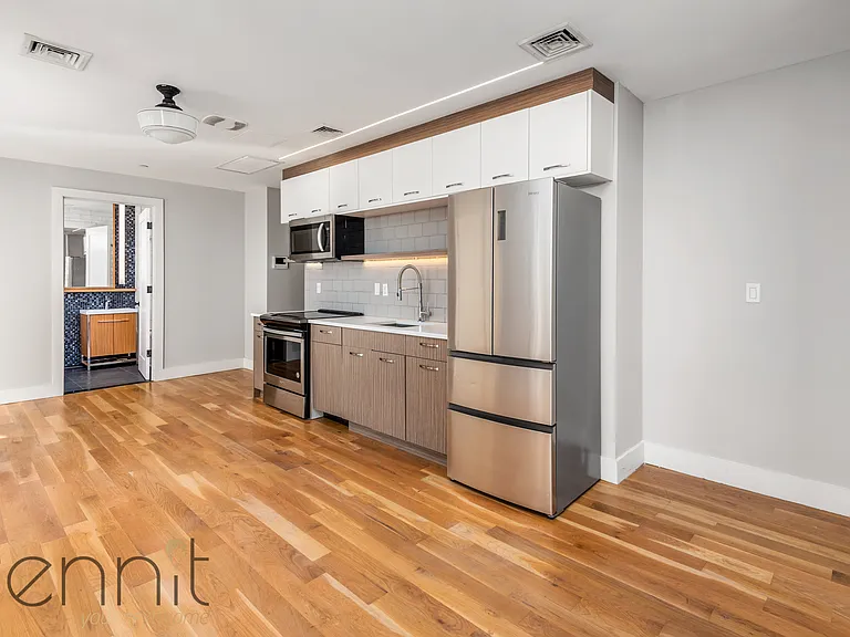 31 Debevoise St #12D — Photo 13