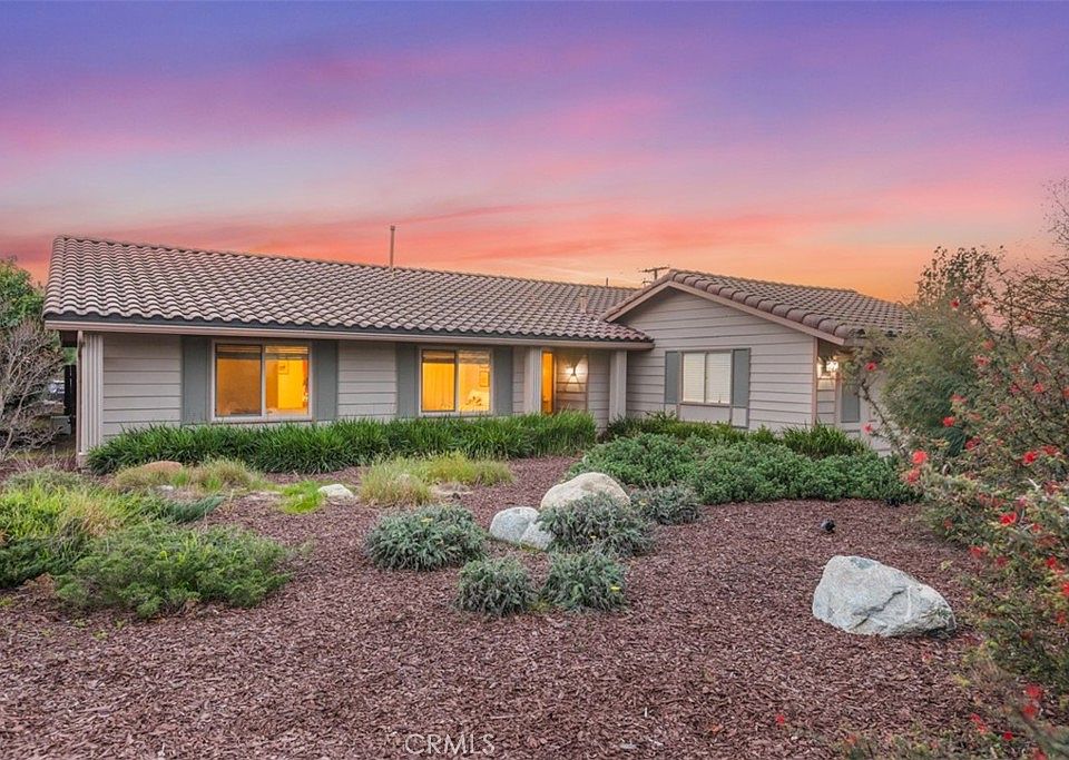 1st image of 810 Pepperdine Ln