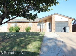 1207 SW 63rd Pl, Lawton, OK 73505