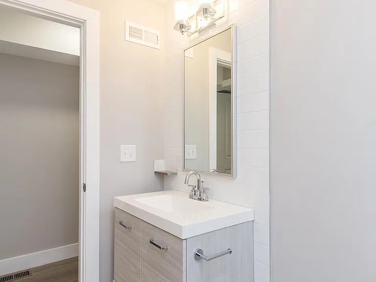 1724 N Marshall St #B — Photo 13
