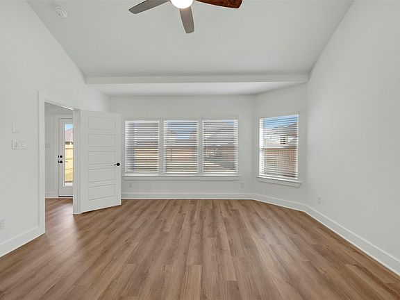 4th image of 8210 Blue Shell Ln