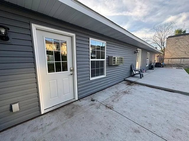 2 bed, 1.0 bath, 650 sqft, $1,450 — Photo 4