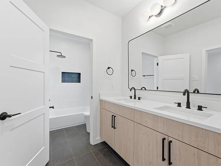 3706 Glenrose St — Photo 27
