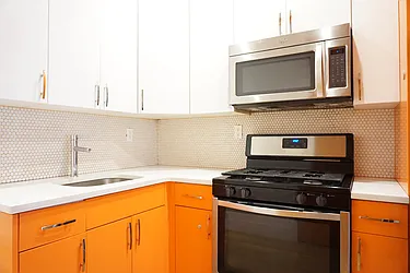 Rented by Rennit Inc.