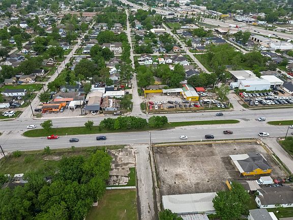 5th image of 0 Tremper St