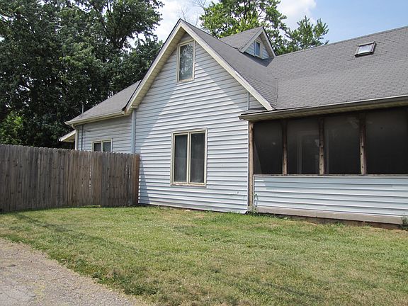 4th image of 1146 S Richland St
