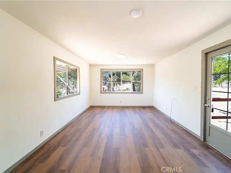 3576 Whispering Pines Rd — Photo 5