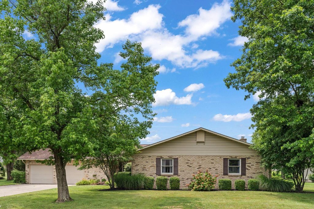 Real estate listing image