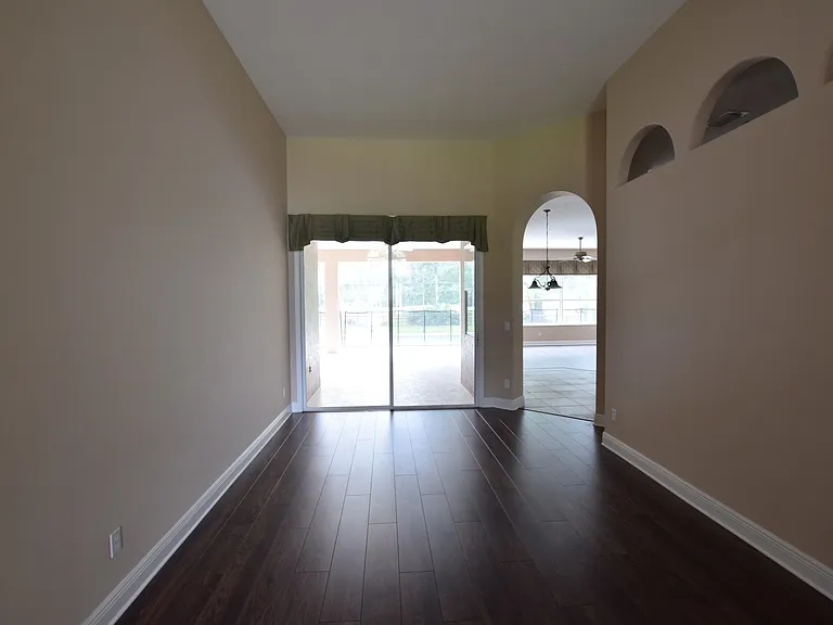 1036 Shadowmoss Cir — Photo 5