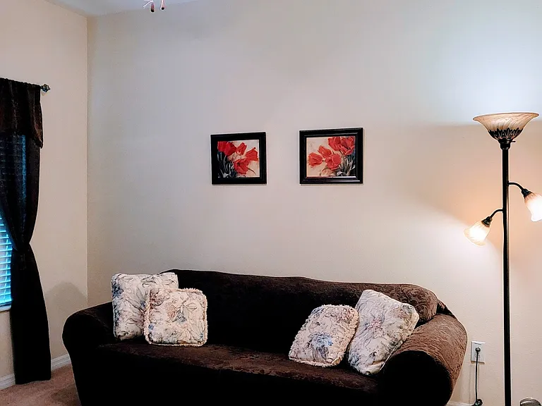 4057 Shade Tree Ln — Photo 12