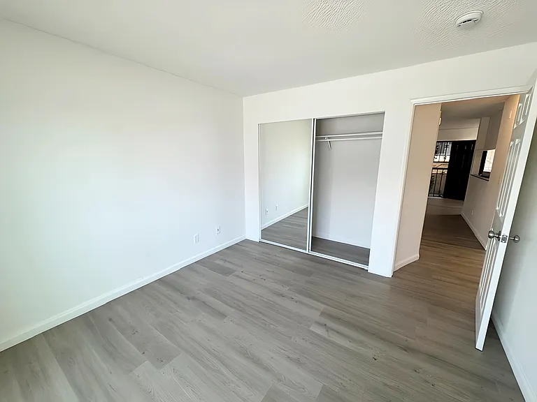 3963 Melrose Ave #2 — Photo 6
