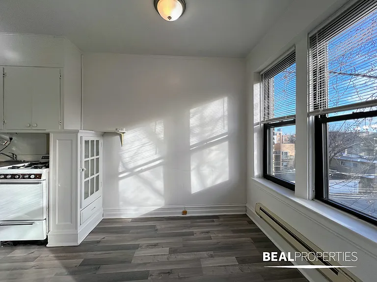 4631 North Paulina — Photo 11