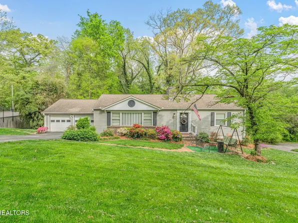 5525 Crestwood Dr, Knoxville, TN 37914