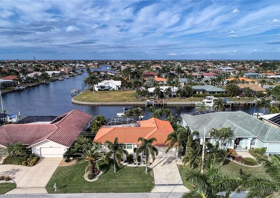 1st image of 2524 Via Veneto Dr