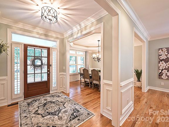 3rd image of 9629 White Hemlock Ln
