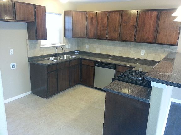 4th image of 4508 Birdwell Ln