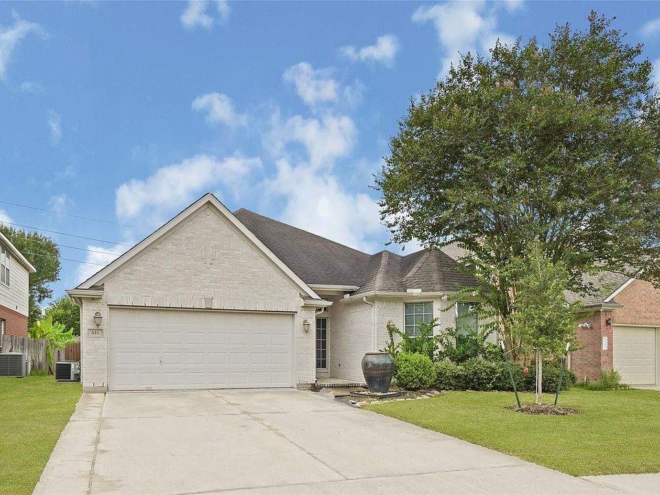 1st image of 511 Nadia Way