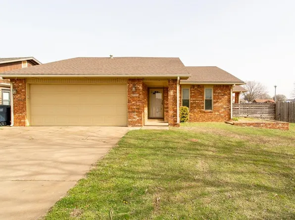 5802 Cedar Ridge Dr, Enid, OK 73703