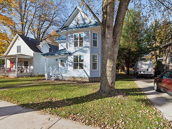 5th image of 117 E Wright Ave