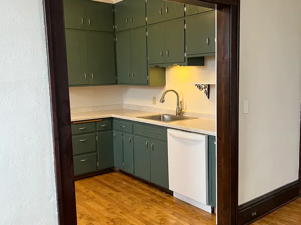 415 1/2 E Saint Germain St, Saint Cloud, MN