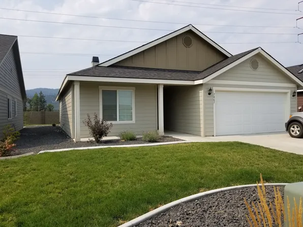 7867 Kayak Ct, Rathdrum, ID 83858