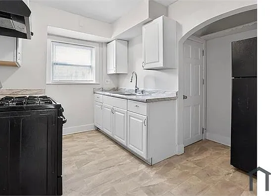 1417 Evanston St — Photo 9