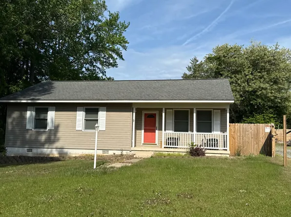 136 Twiggs Ferry Rd, Dutton, VA 23050