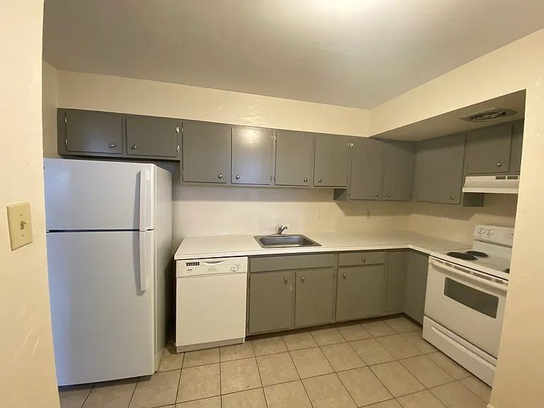 220 Linden St #407 — Photo 6