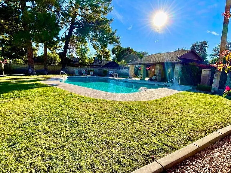 32 W Loma Vista Dr #102 — Photo 29