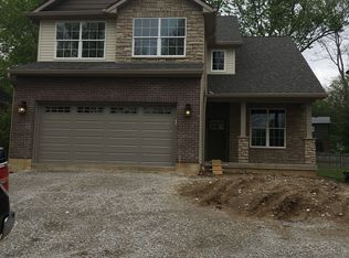 1063 Sutton Rd, Cincinnati, OH 45230