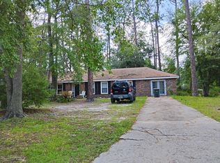915 Kings Rd, Hinesville, GA 31313