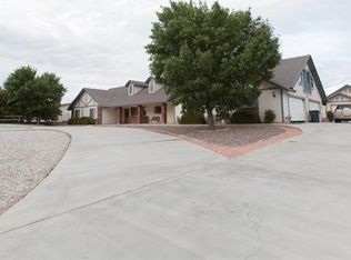 14599 Riverside Dr, Apple Valley, CA 92307