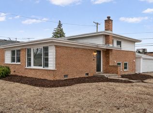 17 Strieff Ave, Chicago Heights, IL 60411