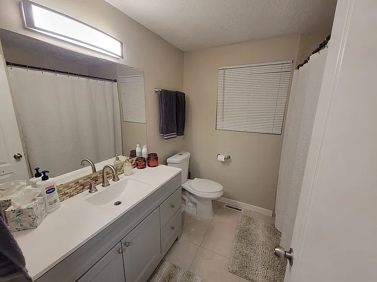 1220 S Security Ln — Photo 8