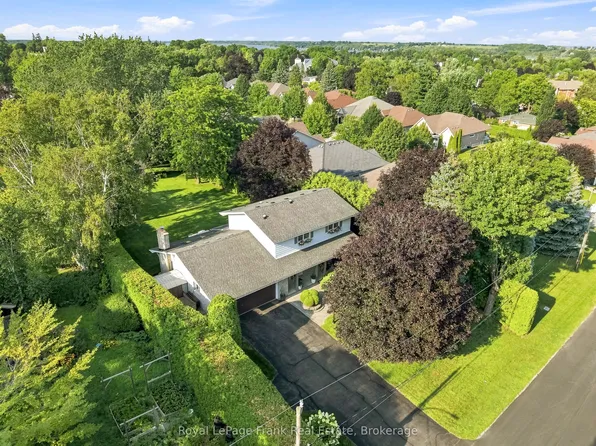 559 Alma St, Scugog, ON L9L 1C9