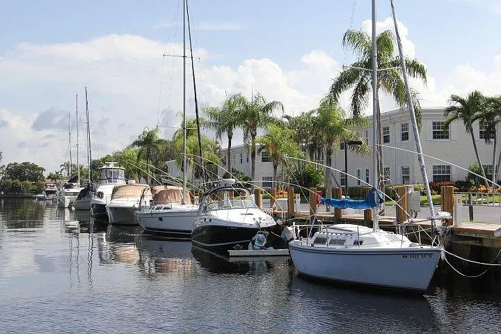 6219 Bay Club Dr #2 — Photo 44
