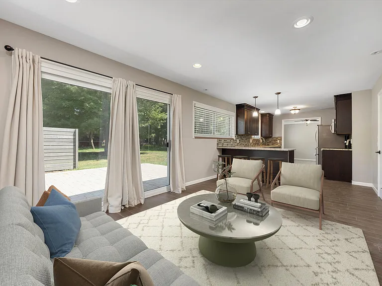 4790 Belzair Dr — Photo 4