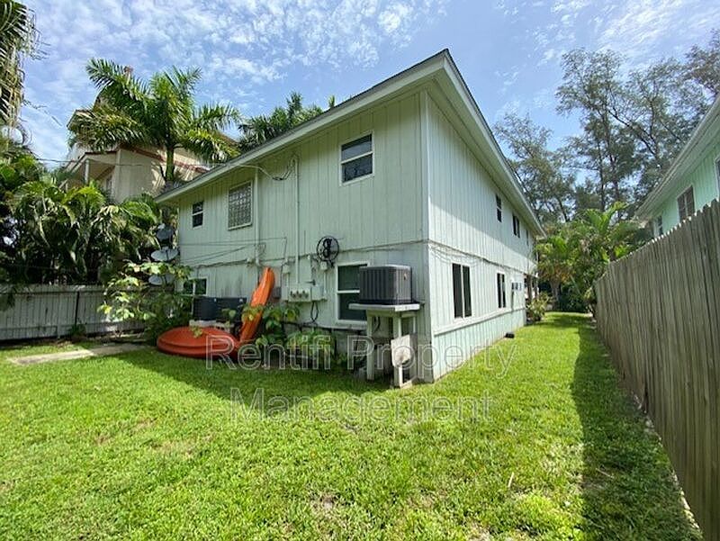 1st image of 257 Mango St APT A