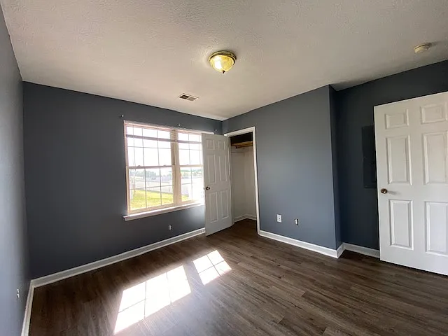 125 Copperfield Ct — Photo 9