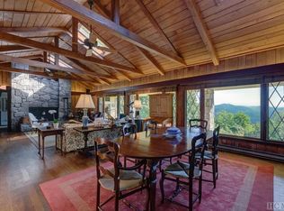 560 Whiteside Mountain Rd, Highlands, NC 28741