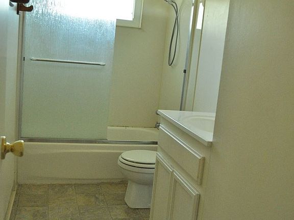 4th image of 242 De Soto Dr