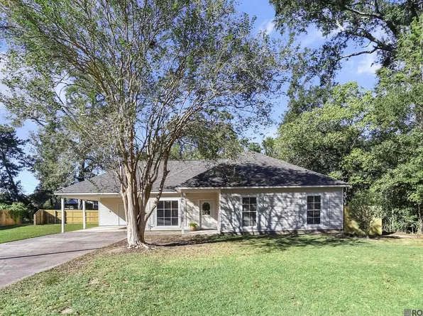 8835 Glen Ellen Dr, Baton Rouge, LA 70809