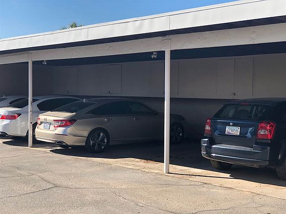 5th image of 500 E Country Club Dr