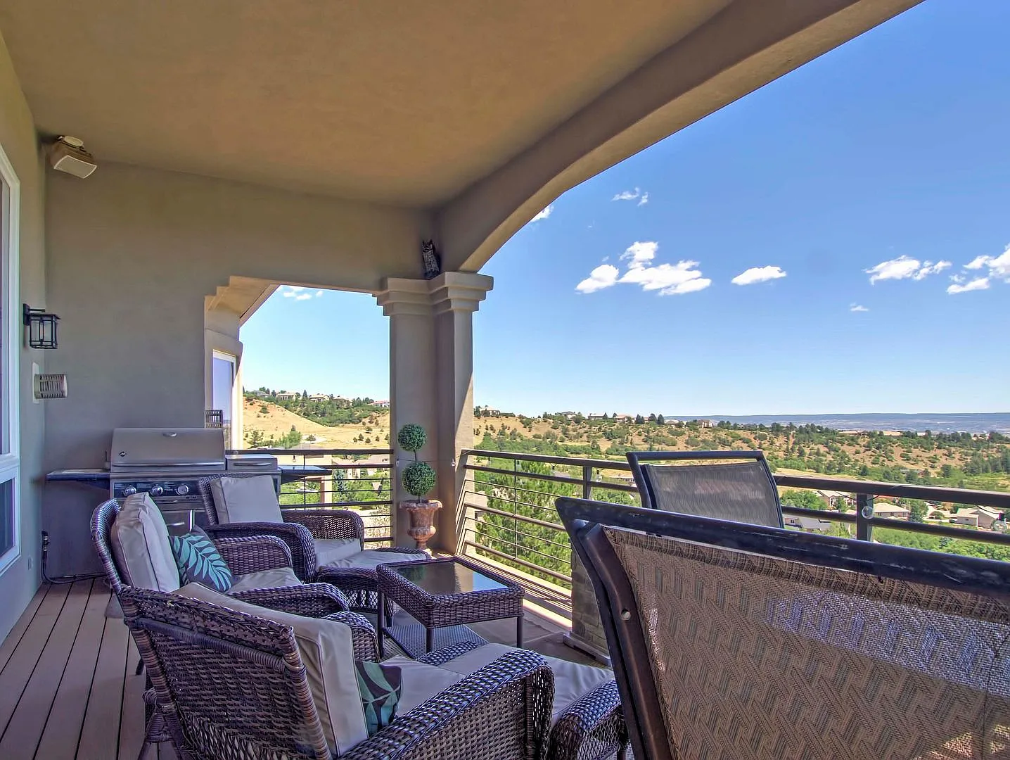 Furnished! Breathtaking Mountain & City Views in Prestigious Peregrine | 5,000 Sq Ft Luxury Home — Photo 4