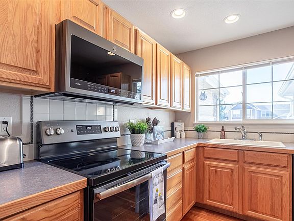 5th image of 140 Bayside Cir