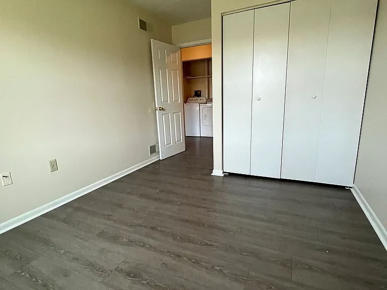 1687 Long Dr — Photo 17