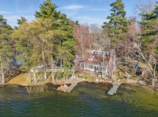 9 5th St, Brimfield, MA 01010